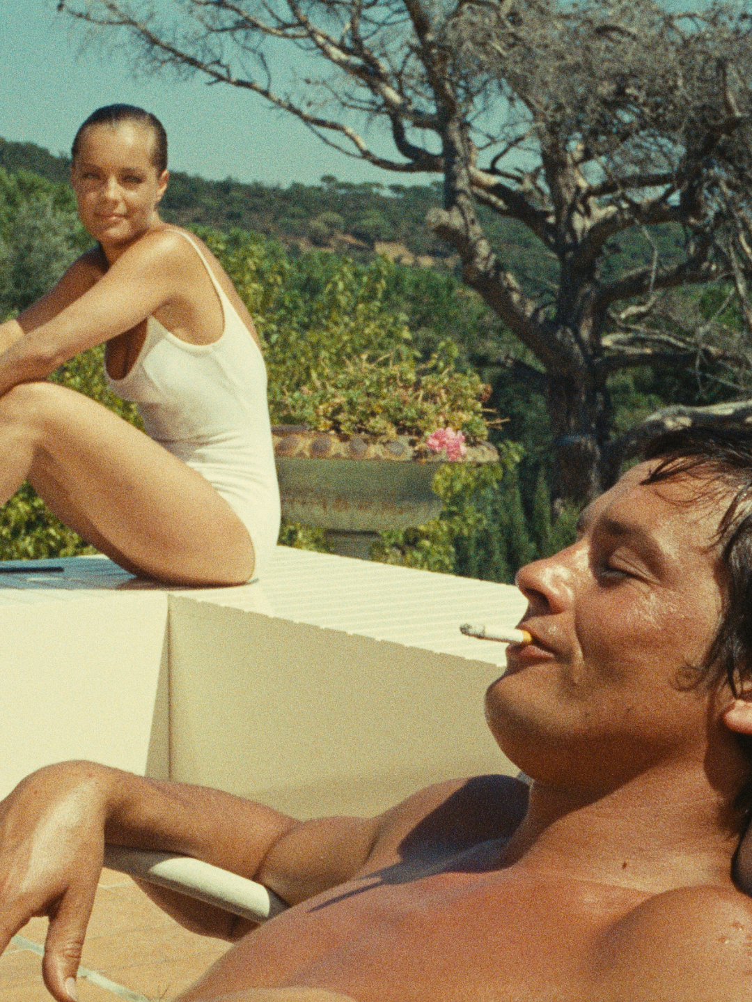 THE SWIMMING POOL (LA PISCINE)